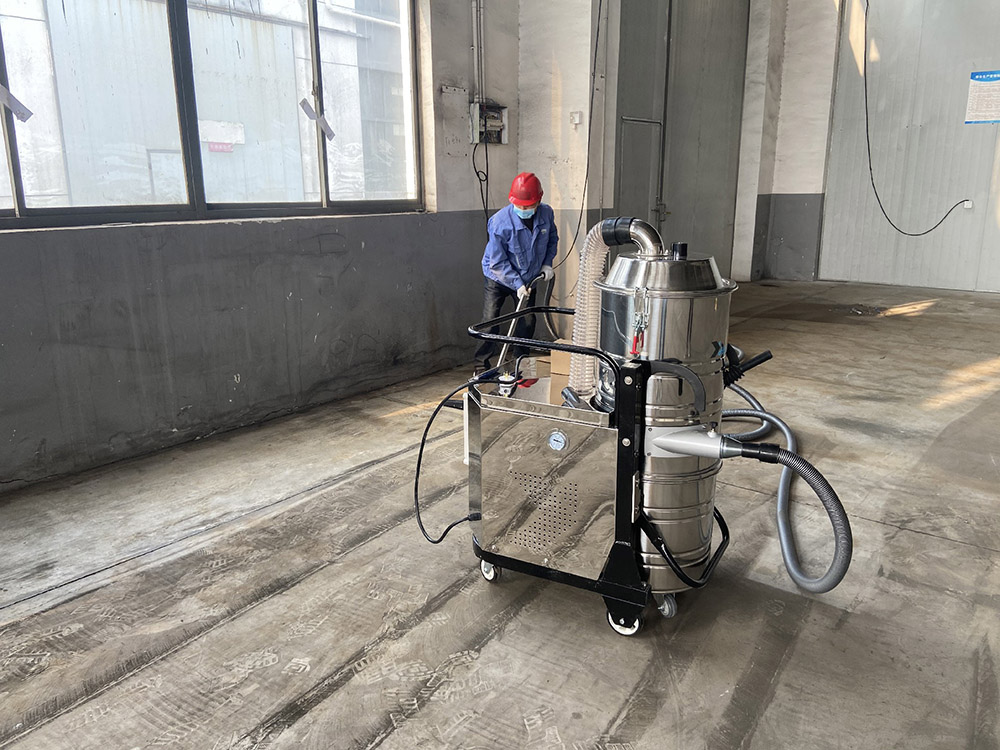工業(yè)吸塵器電機(jī)發(fā)熱怎么辦？